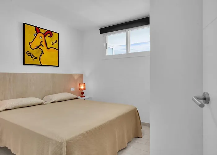 Stunning Holidays, Large Terrace On The Sea Apartmán *