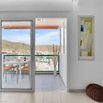 Stunning Holidays, Large Terrace On The Sea 洛斯克里斯蒂亚诺斯